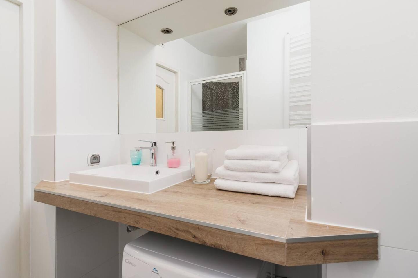 Private Parking - Old Town - Sw Krzyza 16 Street Apartment Krakow Ngoại thất bức ảnh